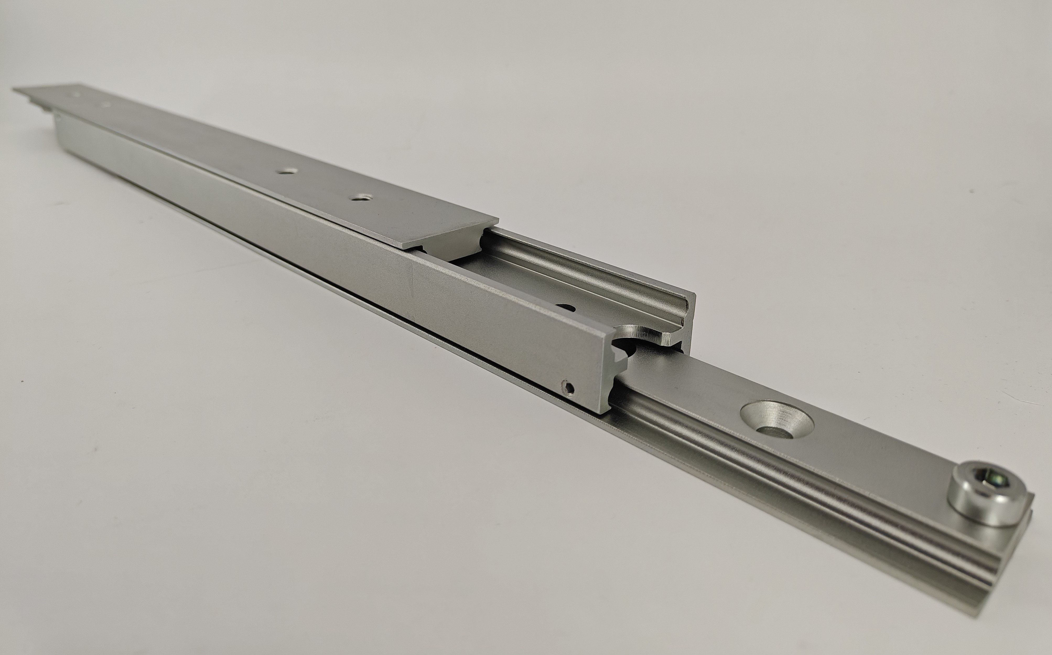 Leschhorn HPHV 2840-0300-GS-ST Hochpräzise Schwerlast-Teleskopschienen, Flachmontage, H-Profil 28x40, Vollauszug, A=300, GS: Gewinde M8/Senkbohrung für M8, Lastwert 100kg, Stahl verzinkt - LE HPHV Hochpraezise Schwerlast-Teleskopschiene - H-Profil - Vollauszug - Senkbohrung