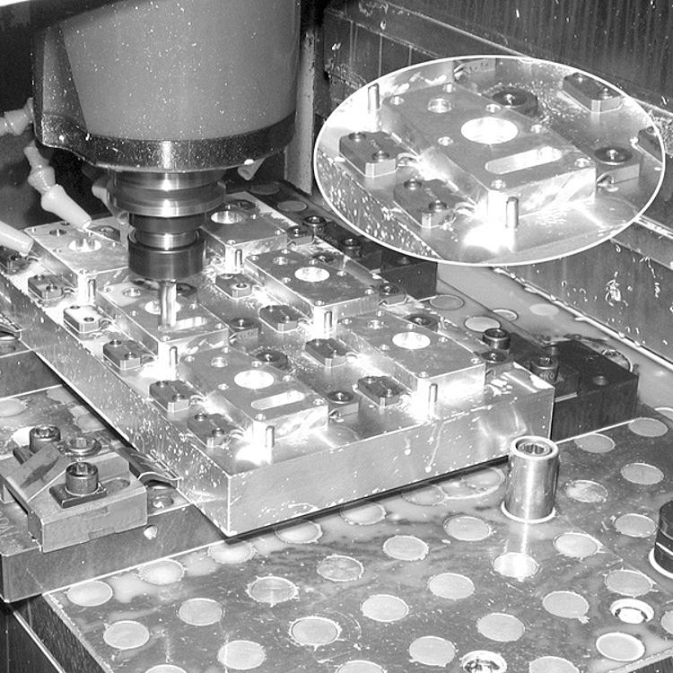 AMF 6493N-10 Flachspanner für Nutentische, horizontal, Nut: 10, A: 46, B: 18 - LE 6493N Flachspanner fuer Nutentische - horizontal-Anwendung