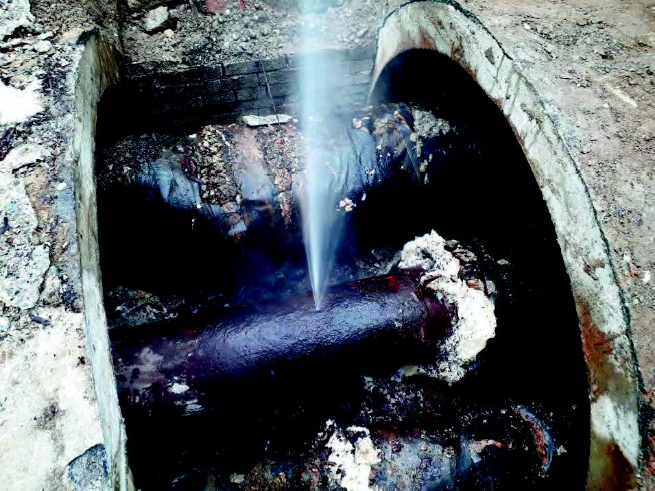 Leschhorn 101-102-110-240-EPDM-HT zweiteilige Guss Rohrbruch-Dichtschelle für Fernwärme 150°C, Spannbereich 102-110 mm, Baulänge 240 mm, - LS 101 Anwendung Fernwaerme