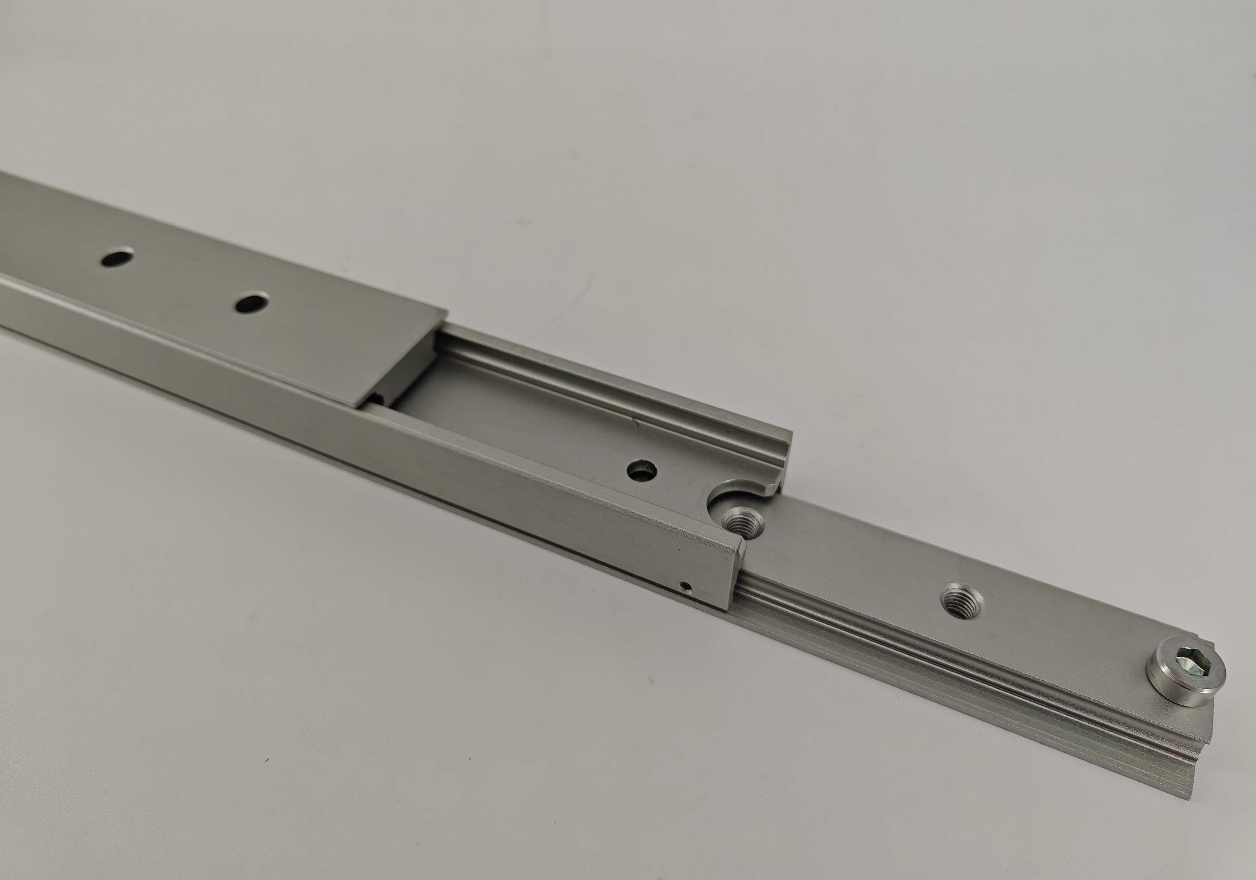 Leschhorn HPHV 2840-0300-GS-ST Hochpräzise Schwerlast-Teleskopschienen, Flachmontage, H-Profil 28x40, Vollauszug, A=300, GS: Gewinde M8/Senkbohrung für M8, Lastwert 100kg, Stahl verzinkt - LE HPHV Hochpraezise Schwerlast-Teleskopschiene - H-Profil - Vollauszug