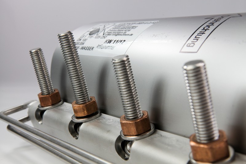 Leschhorn LS1-H-340-350-400-EPDM  Reparaturschellen einteilig, für AZ, mit Doppelgriff, verlängerten mittleren Bolzen ca 30 mm Spannbereich 320-330 BL 400, Dichtung: EPDM, DN 250, Druckstufe PN 16 bar,  CuNiSi + U-Scheibe A2 - LS 1H Leschhorn einteilige Schelle mit Haltegriff