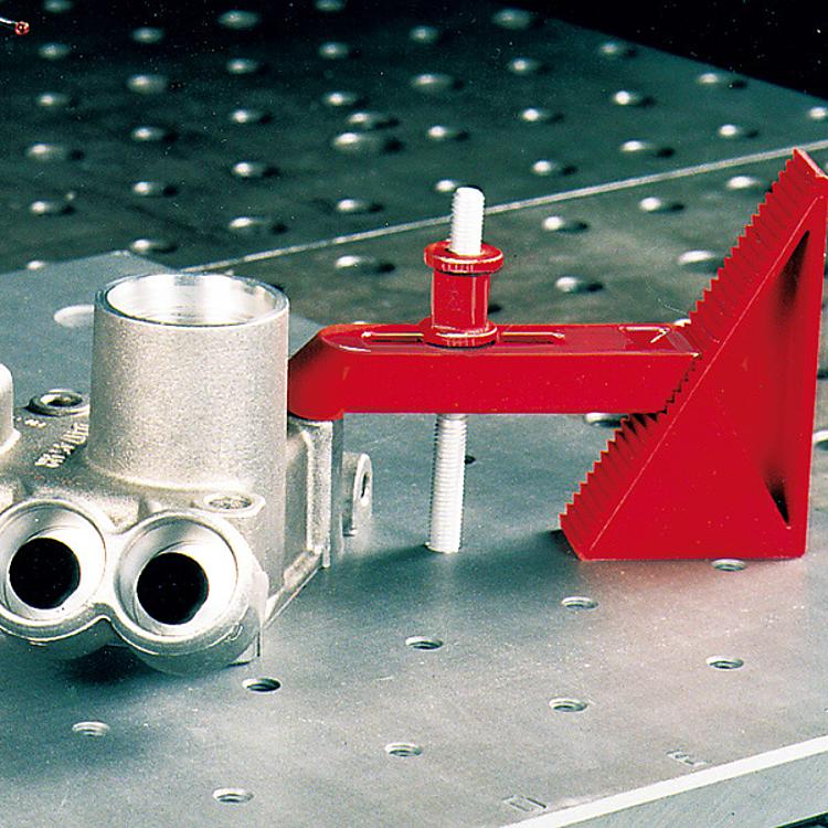 AMF 6535-06 Spannelemente-Satz aus Kunststoff, Größe : 06, L x B x H: 440x370x50, M: M6 - LE 6535 Spannelemente-Satz aus Kunststoff -Anwendung