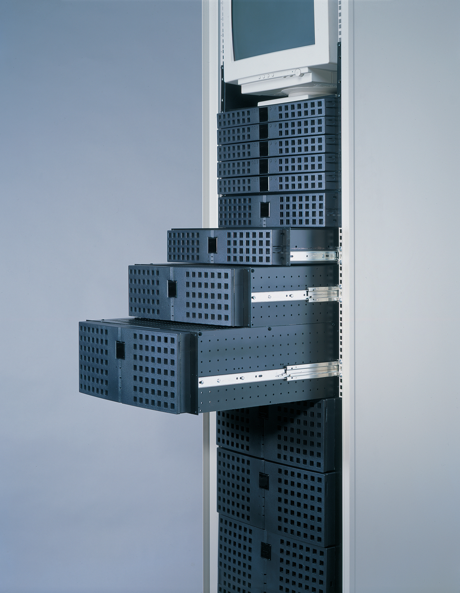 Accuride DZ2907-0020 Teleskopschienen 100% Überauszug, 9,6x41,1, SL 508, TR 559, 55kg, hell verzinkt - 2907 Accuride Teleskopschiene Anwendungsbeispiel