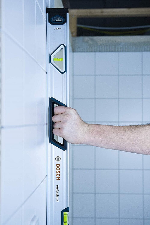 Bosch Rexroth 1600A016BR Bosch Professional Wasserwaage 120 cm (rundum ablesbar, Aluminium Gehäuse, robuste Endkappen, in Blister) - 1600A016BR Bosch Professional Wasserwaage 120 cm - Anwendung