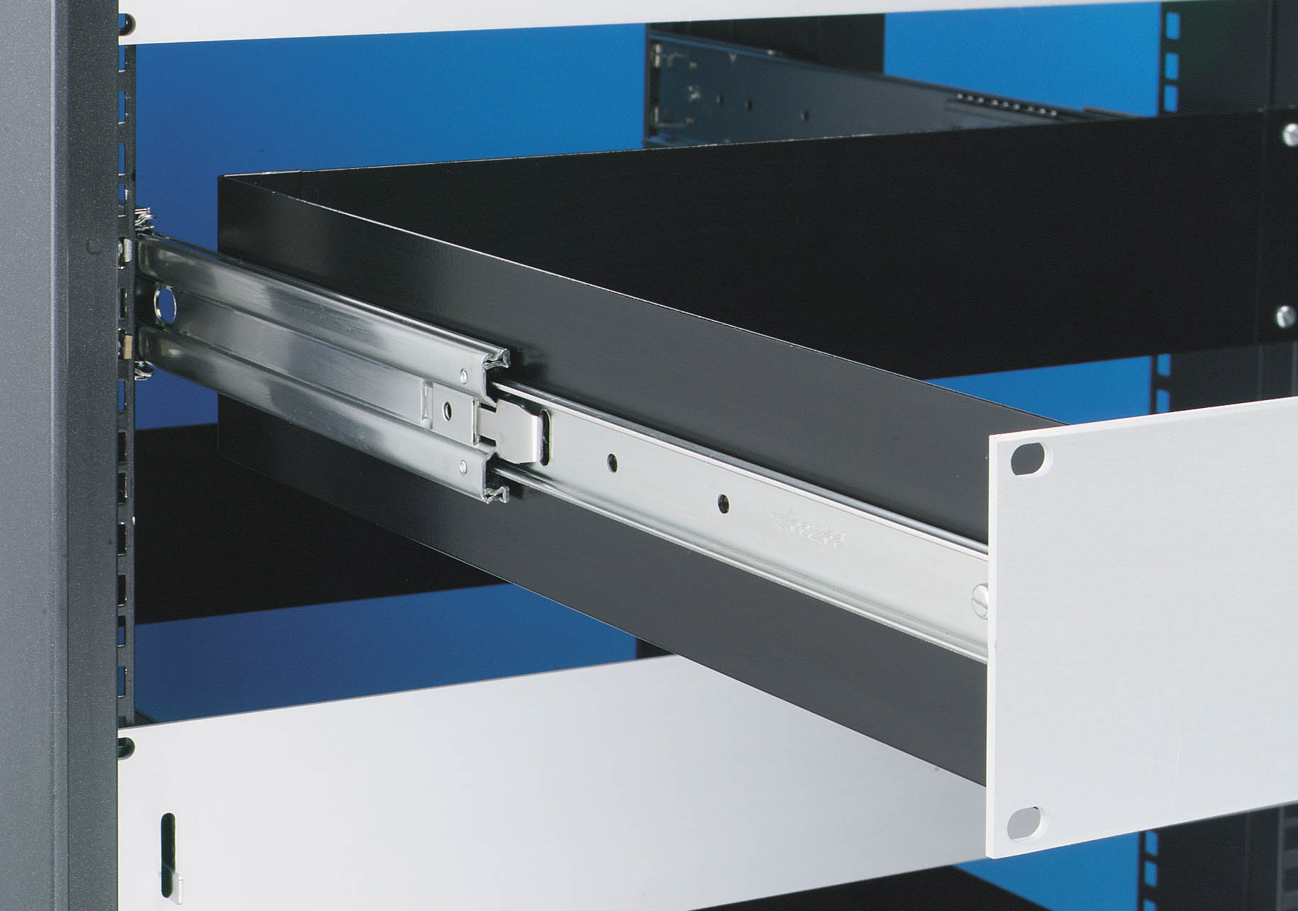 Accuride DZ3307-0014-2 Teleskopschienen 100% Überauszug, 12,7x50,8, SL 356, TR 381, 67kg, hell verzinkt - 3307 Accuride Teleskopschiene Anwendung